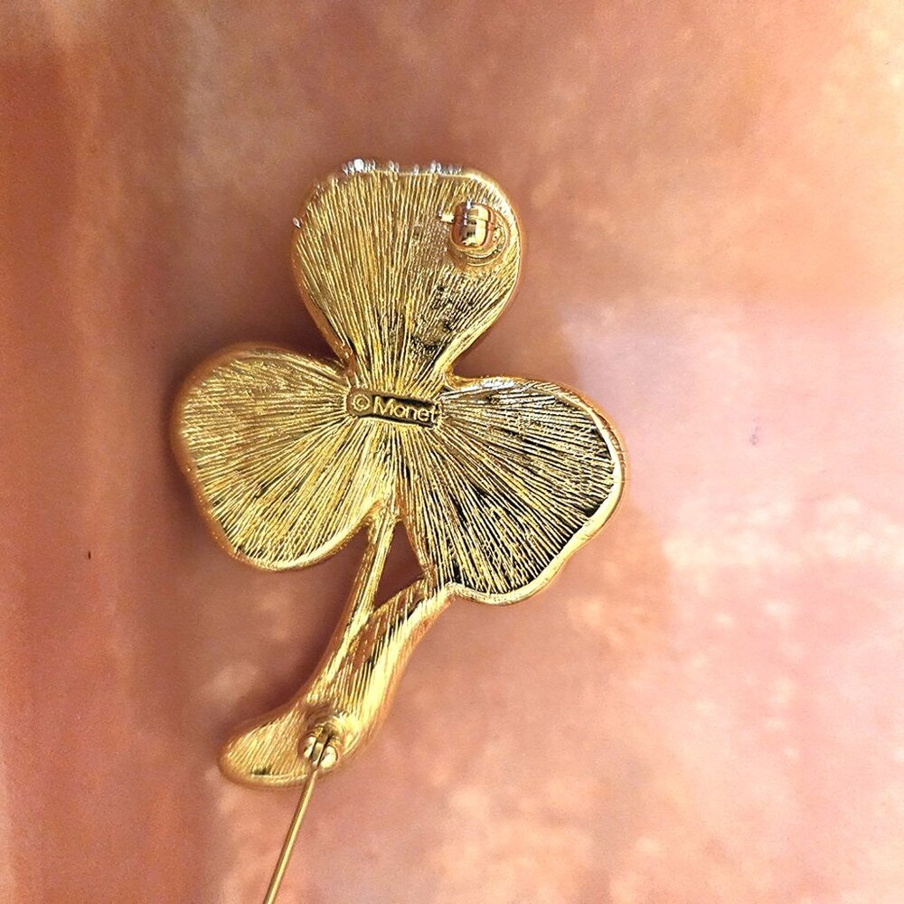 Vintage Monet 3-Leaf Clover Heart Shaped Faux Pearls Brooch - Picture 3 of 3